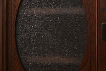 アンティーク家具　和製アンティーク　リメイク　脚付き　ケヤキの杢目が美しい上手物のローボード(ローチェスト、リビングボード)