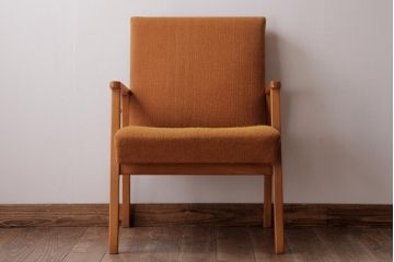 ヴィンテージ家具　北欧ビンテージ　ビーチ材　明るい木色が柔らかな雰囲気の1人掛けソファ(アームチェア)