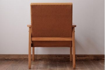 ヴィンテージ家具　北欧ビンテージ　ビーチ材　明るい木色が柔らかな雰囲気の1人掛けソファ(アームチェア)