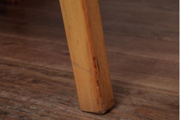 ヴィンテージ家具　北欧ビンテージ　ビーチ材　明るい木色が柔らかな雰囲気の1人掛けソファ(アームチェア)(1)