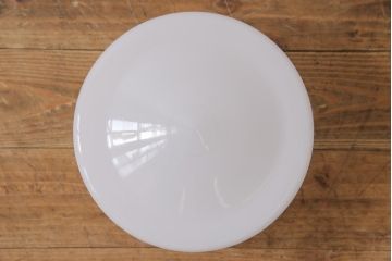 大正昭和初期　シンプルな乳白ガラスのペンダントライト(吊り下げ照明・天井照明)(1)