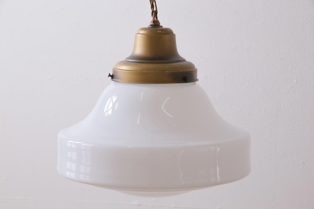 大正昭和初期　ユニークなシルエットが目を引くペンダントライト(天井照明)