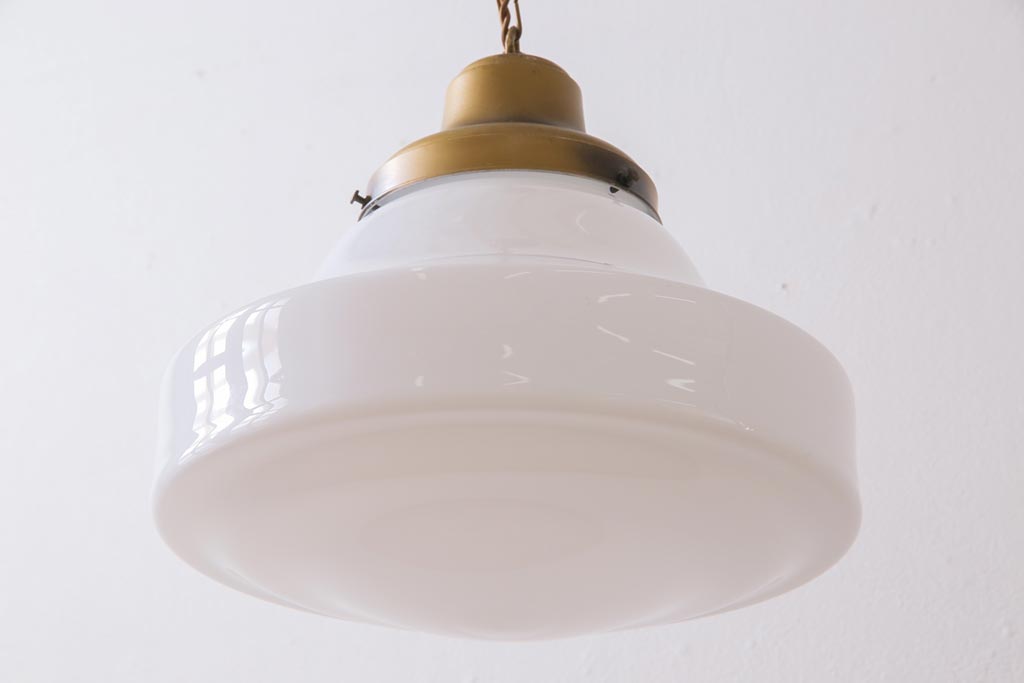 大正昭和初期　ユニークなシルエットが目を引くペンダントライト(天井照明)