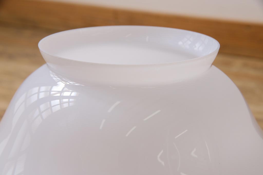 大正昭和初期　ユニークなシルエットが目を引くペンダントライト(天井照明)