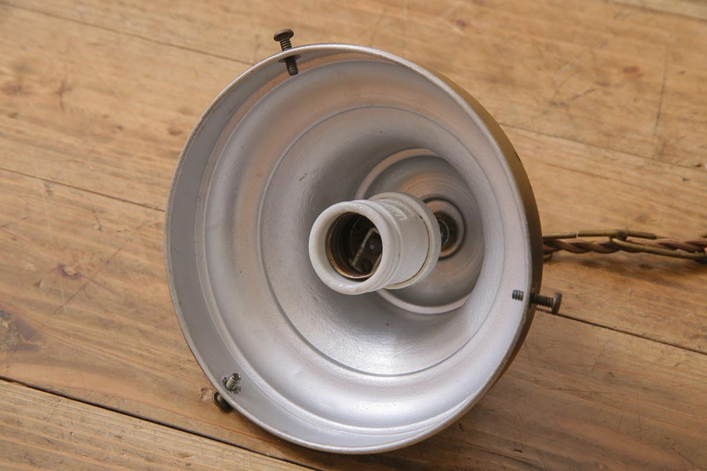 大正昭和初期　ユニークなシルエットが目を引くペンダントライト(天井照明)