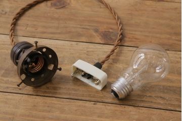 オールドノリタケ・則武(日陶)　チューリップ　華やかさを演出する電笠(天井照明、シェード)
