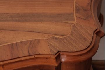 中古　イタリア　cav.a.brogiato　高級感あふれるナイトテーブル(コンソールテーブル、サイドテーブル)