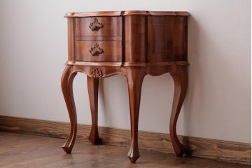 中古　イタリア　cav.a.brogiato　高級感あふれるナイトテーブル(コンソールテーブル、サイドテーブル)