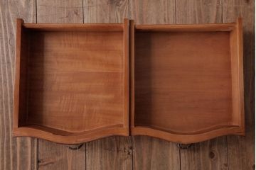 中古　イタリア　cav.a.brogiato　高級感あふれるナイトテーブル(コンソールテーブル、サイドテーブル)