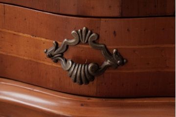 中古　イタリア　cav.a.brogiato　高級感あふれるナイトテーブル(コンソールテーブル、サイドテーブル)