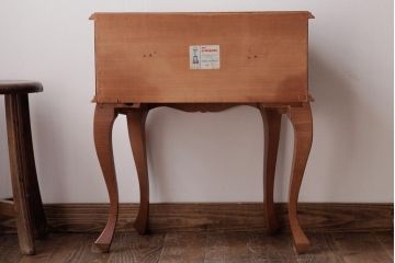 中古　イタリア　cav.a.brogiato　高級感あふれるナイトテーブル(コンソールテーブル、サイドテーブル)