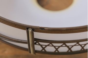 昭和期　透かしの花が和の風情を感じさせる小振りなシェード(吊り下げ照明、天井照明)