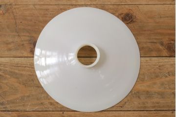 昭和初期(戦前)　レトロな空間づくりに活躍する平笠シェード(天井照明、電笠)(2)