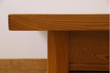 アンティーク雑貨　中古　総ケヤキ材　四尺　杢目が美しい関西火鉢(長火鉢、囲炉裏、テーブル)