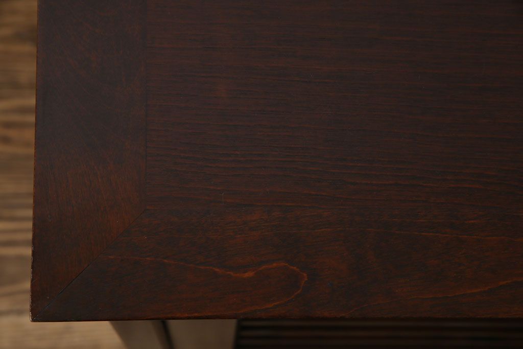 中古　北海道民芸家具　絶版品　モダンな雰囲気漂うシックなサイドボード(リビングボード、収納棚)