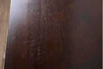 中古　北海道民芸家具　絶版品　モダンな雰囲気漂うシックなサイドボード(リビングボード、収納棚)