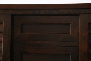 中古　北海道民芸家具　絶版品　モダンな雰囲気漂うシックなサイドボード(リビングボード、収納棚)