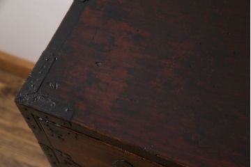 アンティーク家具　和製アンティーク　明治時代　前面ケヤキ材　品格と存在感を漂わせる松本帳場箪笥(時代箪笥、和タンス)