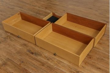 中古　DREXEL HERITAGE(ドレクセルヘリテイジ)　Triune(トライユン)　食器棚(カップボード、キャビネット)