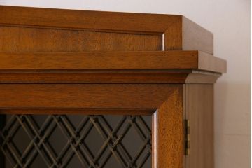 中古　DREXEL HERITAGE(ドレクセルヘリテイジ)　Triune(トライユン)　食器棚(カップボード、キャビネット)