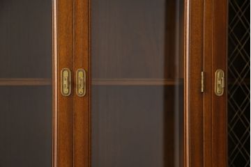 中古　DREXEL HERITAGE(ドレクセルヘリテイジ)　Triune(トライユン)　食器棚(カップボード、キャビネット)