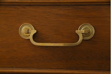 中古　DREXEL HERITAGE(ドレクセルヘリテイジ)　Triune(トライユン)　食器棚(カップボード、キャビネット)