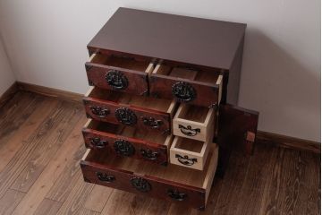 中古　伝統民芸家具　岩谷堂箪笥　厚みのある金具が立派な威厳のある車箪笥(小箪笥、チェスト)