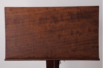 アンティーク雑貨　和製アンティーク　素朴な雰囲気漂う楠材の譜面台(ディスプレイ台)