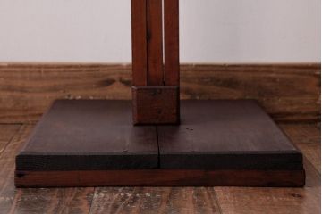 アンティーク雑貨　和製アンティーク　素朴な雰囲気漂う楠材の譜面台(ディスプレイ台)