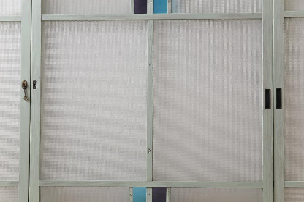 ペイント　色ガラス　爽やかな色合わせが目を惹くガラス窓(サッシ、引き戸、仕切り戸、建具)4枚組