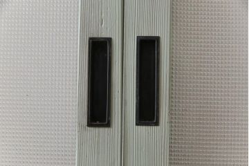 ペイント　色ガラス　爽やかな色合わせが目を惹くガラス窓(サッシ、引き戸、仕切り戸、建具)4枚組