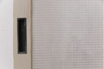 ペイント　色ガラス　レトロ感のある色合わせが魅力のガラス窓(サッシ、引き戸、仕切り戸、建具)2枚組