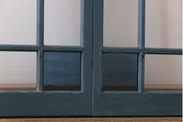 和製アンティーク　ペイント建具　色ガラス入り　レトロシックな雰囲気漂うガラス戸2枚セット(窓、建具)