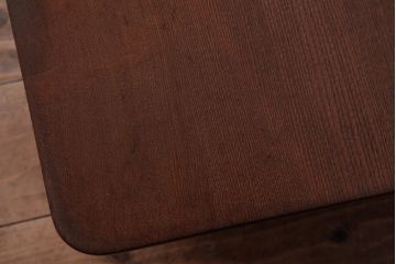 レトロ家具　栓材一枚板　濃い色味の脚がレトロな小振りの角ちゃぶ台(座卓、ローテーブル)