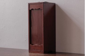 アンティーク雑貨　和製アンティーク　スライド式扉の縦型小物入れ(収納箱、木箱)