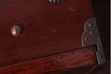 アンティーク雑貨　古民具・骨董　外箱ケヤキ材　和モダンな雰囲気漂う小物収納にぴったりな野弁当箱(遊山箱)