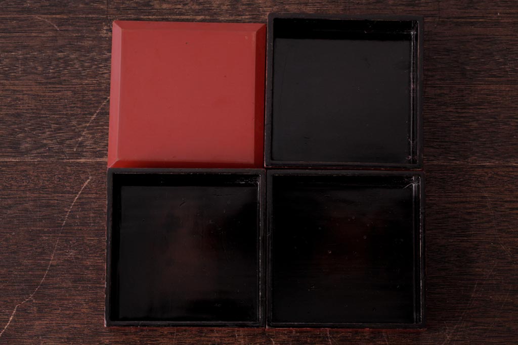 アンティーク雑貨　和製アンティーク　外箱ケヤキ材　杢目が印象的な小物収納に活躍する野弁当箱(遊山箱)