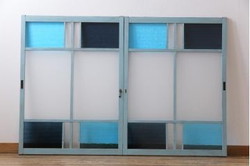 和製アンティーク　ペイント建具　色ガラス入り　レトロモダンな雰囲気がお洒落なガラス戸2枚セット(窓、建具)