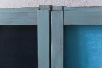 和製アンティーク　ペイント建具　色ガラス入り　レトロモダンな雰囲気がお洒落なガラス戸2枚セット(窓、建具)