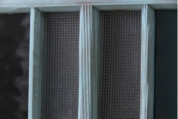 和製アンティーク　ペイント建具　色ガラス入り　レトロモダンな雰囲気がお洒落なガラス戸2枚セット(窓、建具)