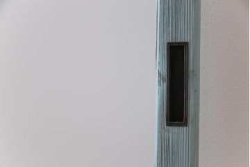 和製アンティーク　ペイント建具　色ガラス入り　レトロモダンな雰囲気がお洒落なガラス戸2枚セット(窓、建具)