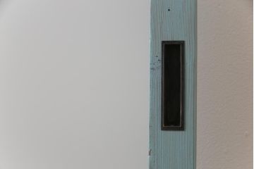 和製アンティーク　ペイント建具　色ガラス入り　レトロモダンな雰囲気がお洒落なガラス戸2枚セット(窓、建具)