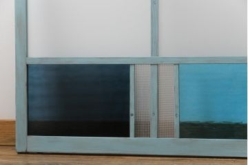 和製アンティーク　ペイント建具　色ガラス入り　レトロモダンな雰囲気がお洒落なガラス戸2枚セット(窓、建具)