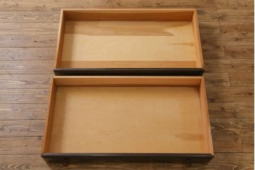 中古　松本民芸家具　シックな雰囲気が魅力的なワードローブ(チェスト、衣装箪笥)(定価約73万円)(2)