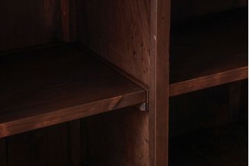 ペイント家具　大人の空間づくりにおすすめなマットカラーの戸棚(収納棚、リビングボード)