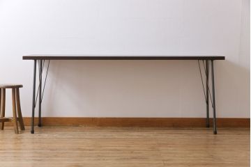 レトロ家具　昭和レトロ　古材一枚板　古い木の質感が味わい深い鉄脚テーブル(コンソールテーブル、作業台)