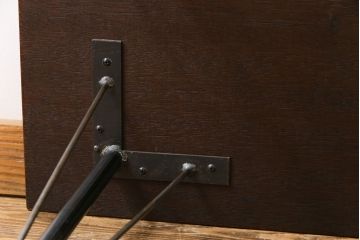 レトロ家具　昭和レトロ　古材一枚板　古い木の質感が味わい深い鉄脚テーブル(コンソールテーブル、作業台)