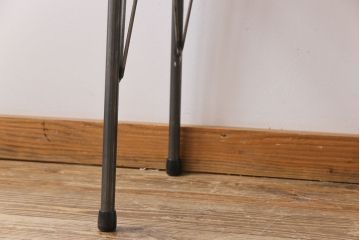 昭和レトロ　リメイク　栗材一枚板　古い木の質感が味わい深い鉄脚テーブル(コンソールテーブル、作業台)