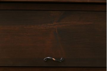 アンティーク家具　リメイク品　明治期　鉄脚付き　古い松材を利用したパタパタ扉の収納棚(戸棚、下駄箱、キャビネット)
