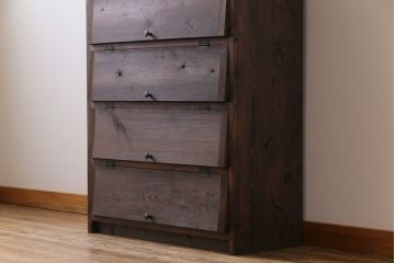 アンティーク家具　リメイク品　明治期　古い松材を利用したパタパタ扉の収納棚(戸棚、下駄箱、キャビネット)